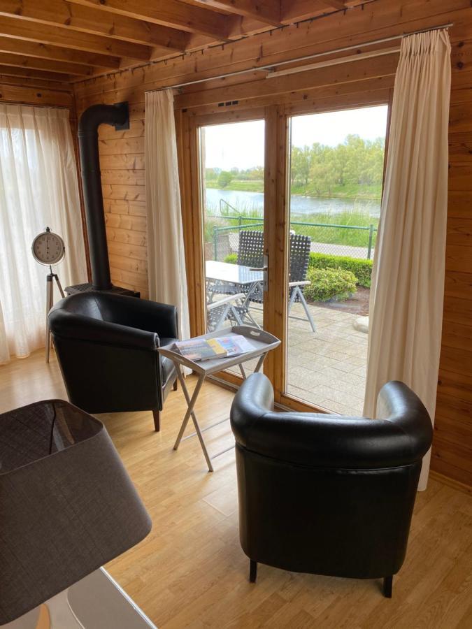 Chalet La Meuse Villa Maaseik Buitenkant foto